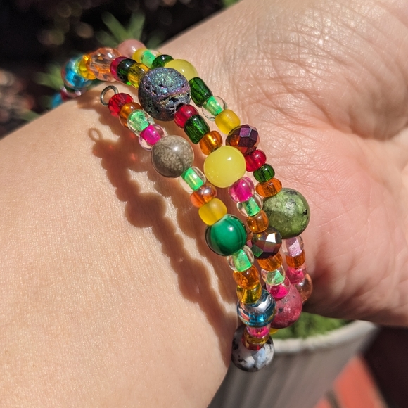 Jasper Lava Stone Energy Bracelet Handmade Cute Coil Memory Wire Crystals Beads - Picture 8 of 8